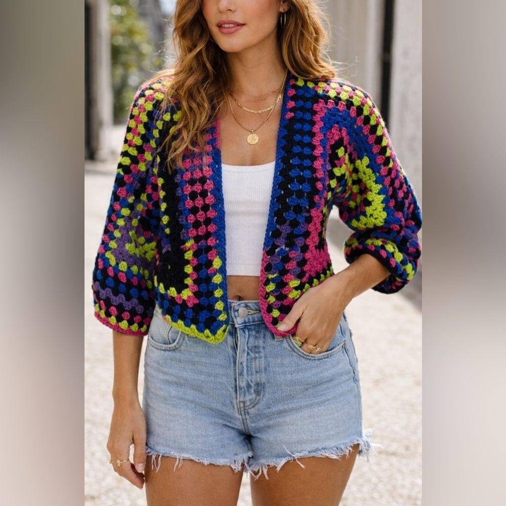 PLUS SIZE Handmade hexagon sweater with 3/4 length sleeves